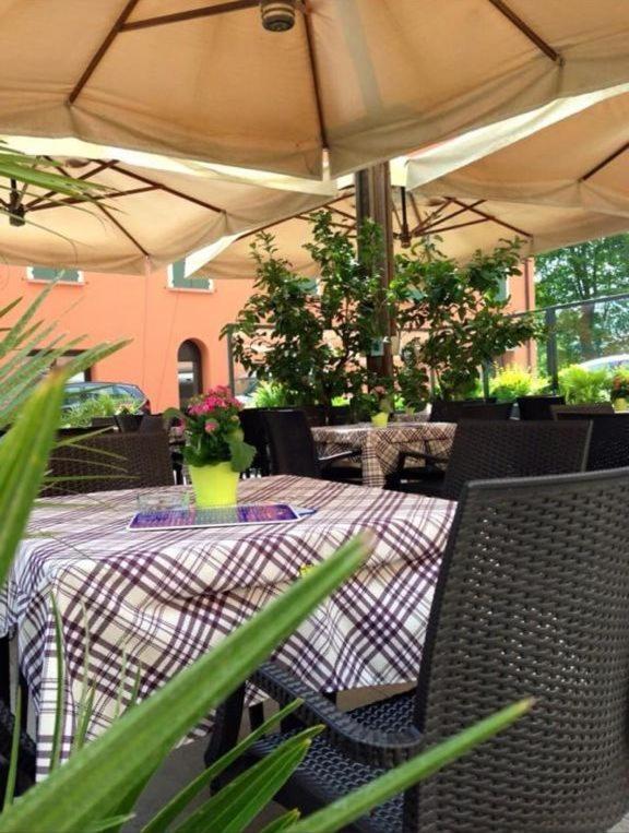 Antica Campione Rooms & Hostel กัมปิโอเน เดล การ์ดา ภายนอก รูปภาพ