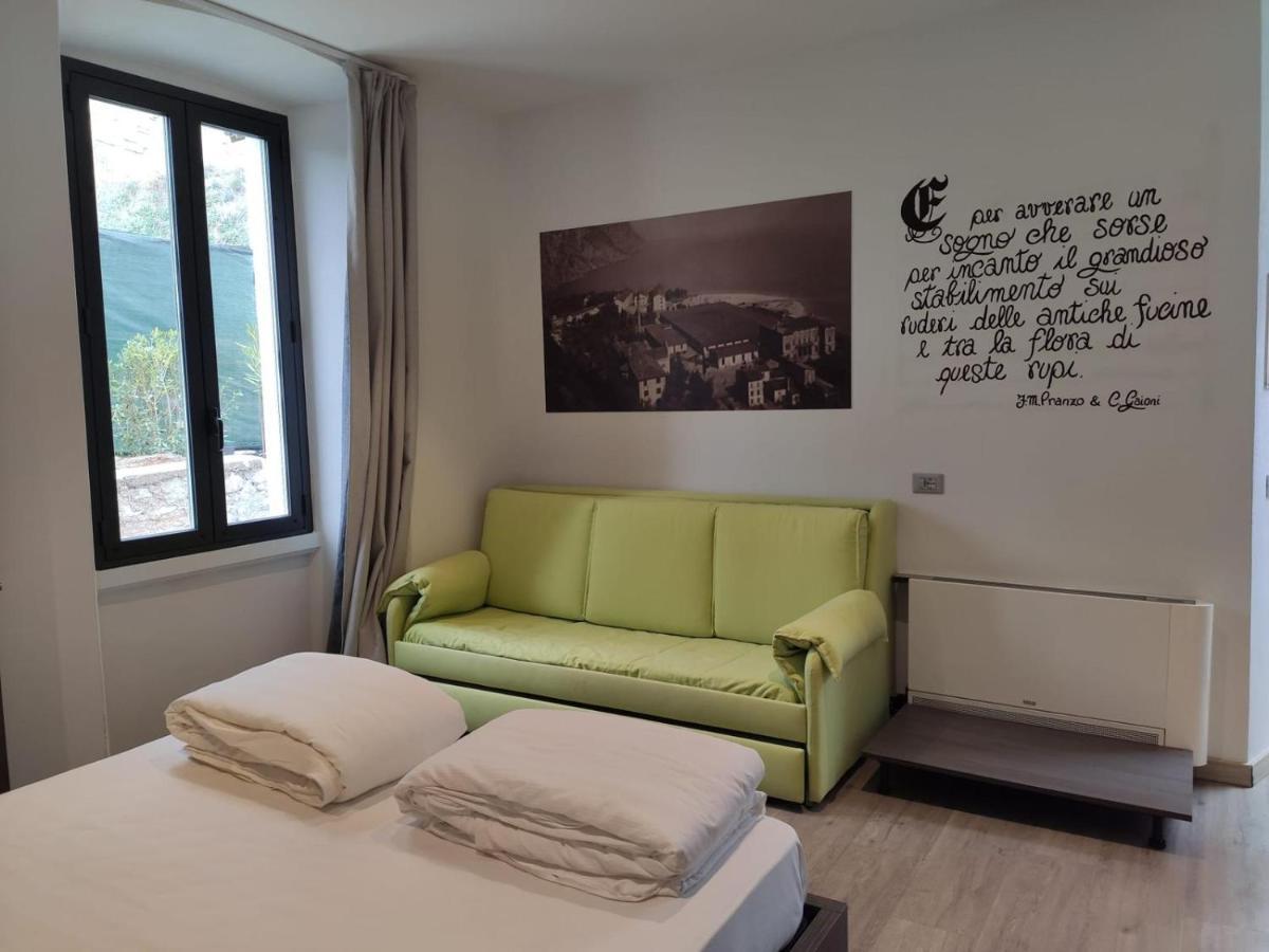 Antica Campione Rooms & Hostel กัมปิโอเน เดล การ์ดา ภายนอก รูปภาพ