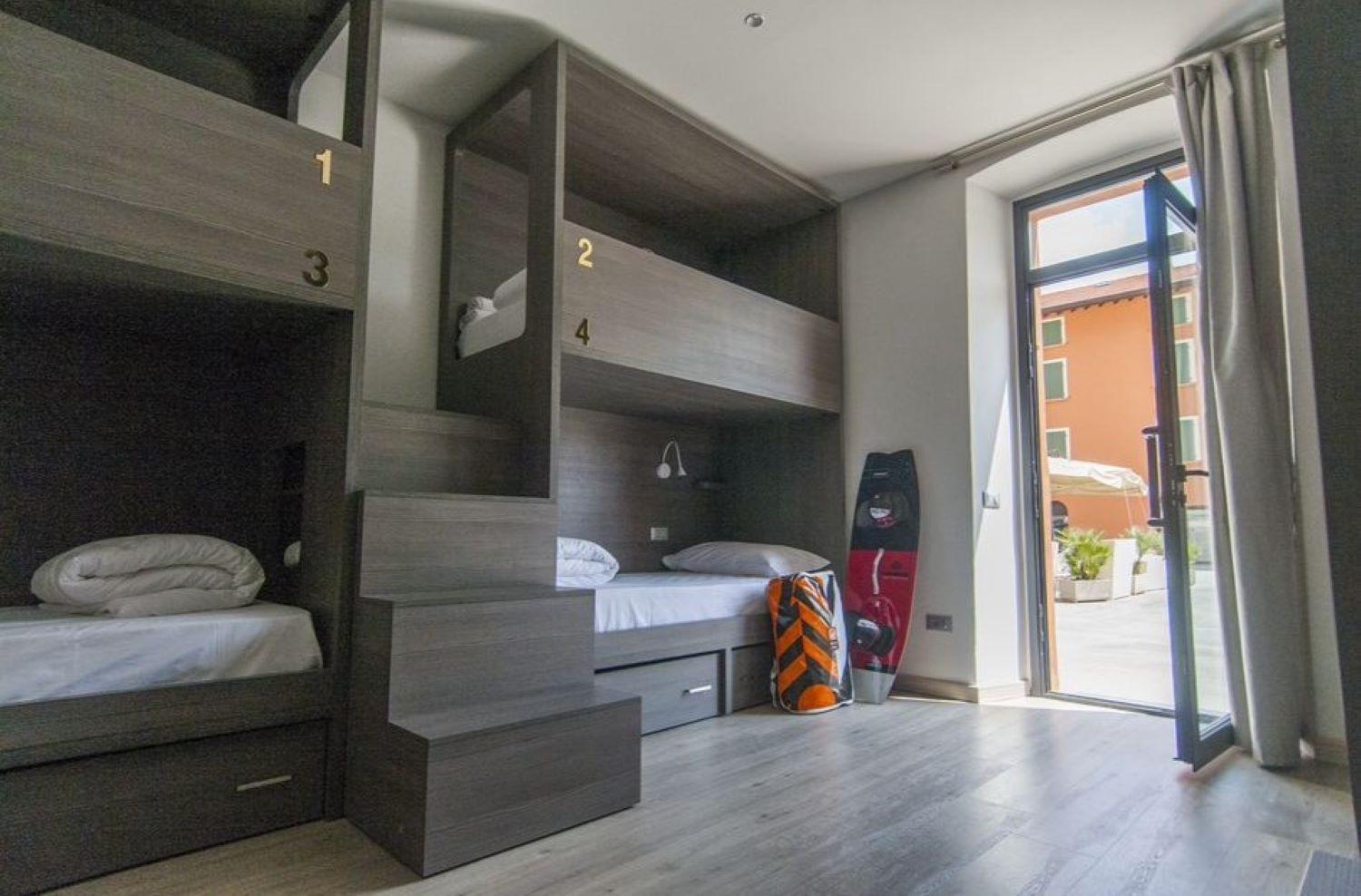 Antica Campione Rooms & Hostel กัมปิโอเน เดล การ์ดา ภายนอก รูปภาพ